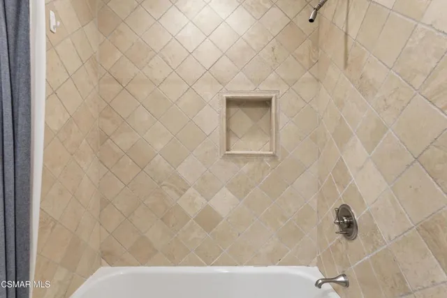 $1,299,000 | 3021 East Black Hills Court, Westlake Village, CA 91362