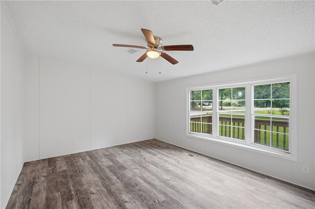6512 Millwood Road Cumming, GA 30041 - Photo 4 of 38