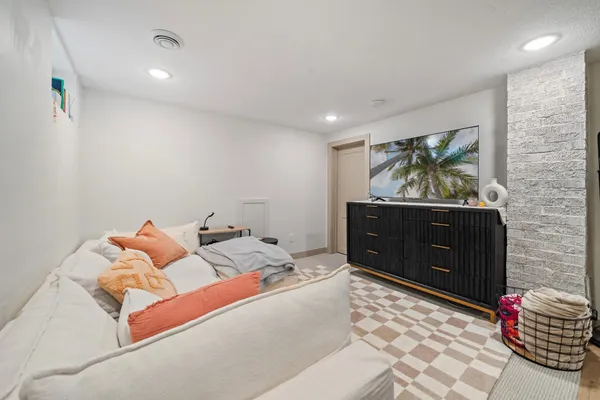 $259,000 | 617 10th Avenue West, Alexandria, MN 56308