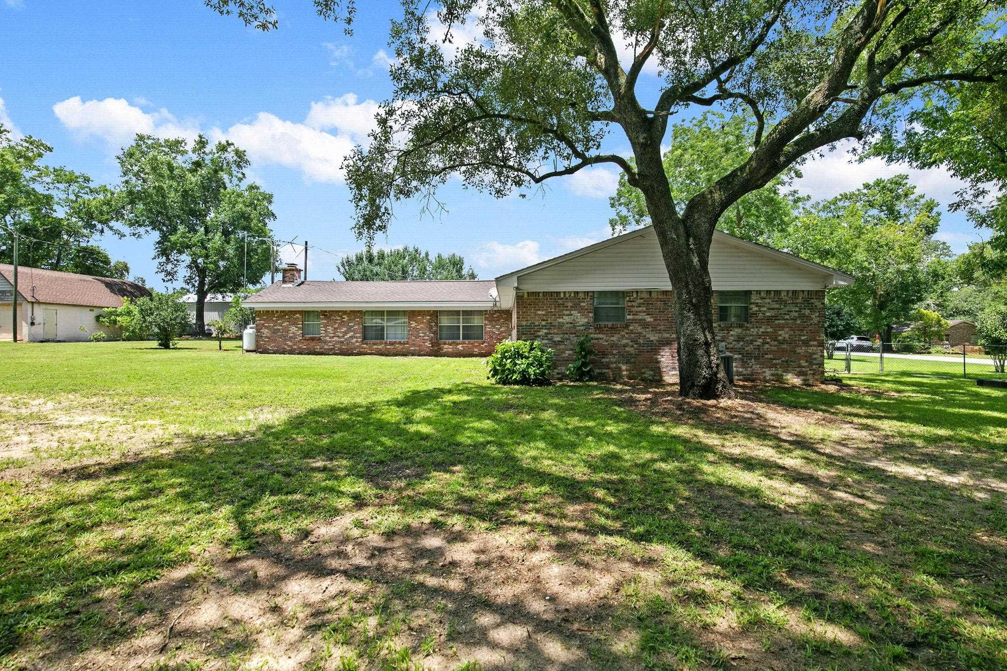 13017 5th Street Lillian, AL 36549 - Photo 32 of 58 Yard