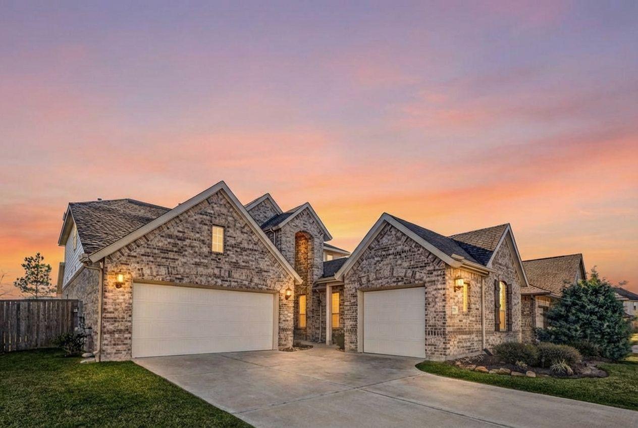 3711 Castle Rock Drive Rosenberg, TX 77469 - Photo 1 of 46 front view of house with a yard