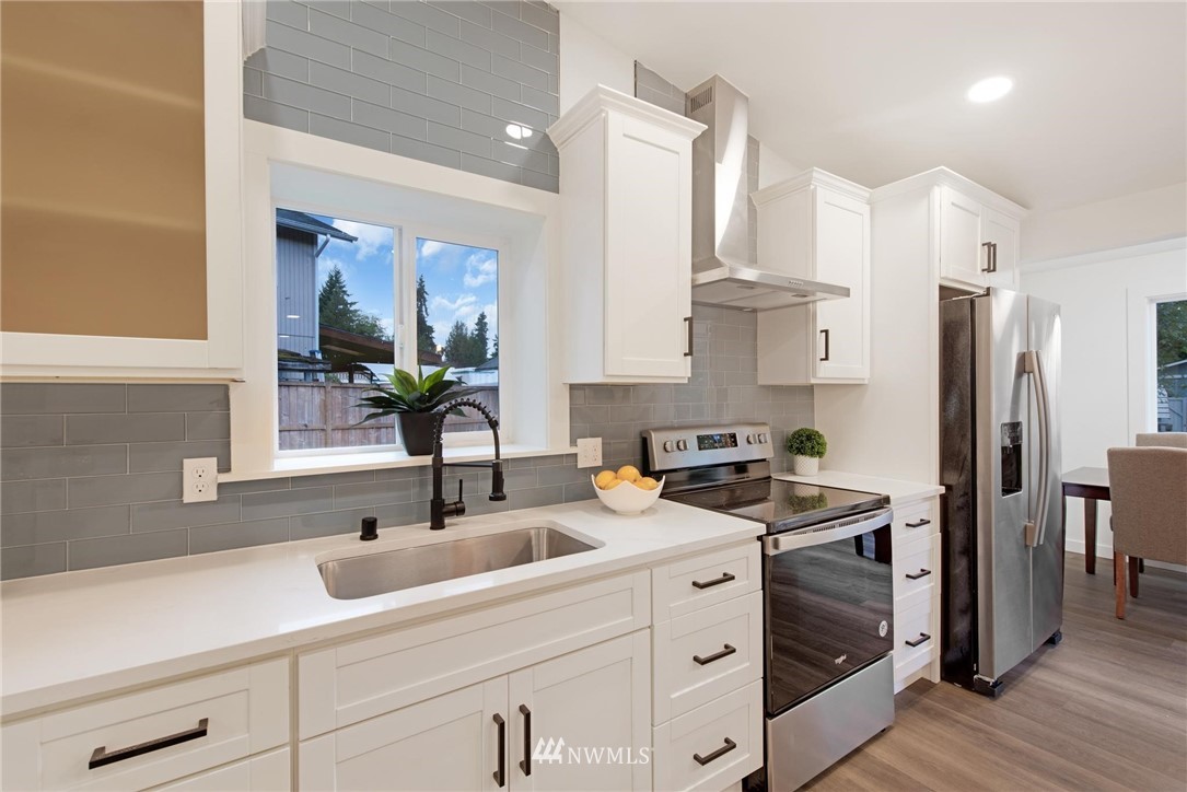 8811 158th Street East Puyallup, WA 98375 - Photo 11 of 23