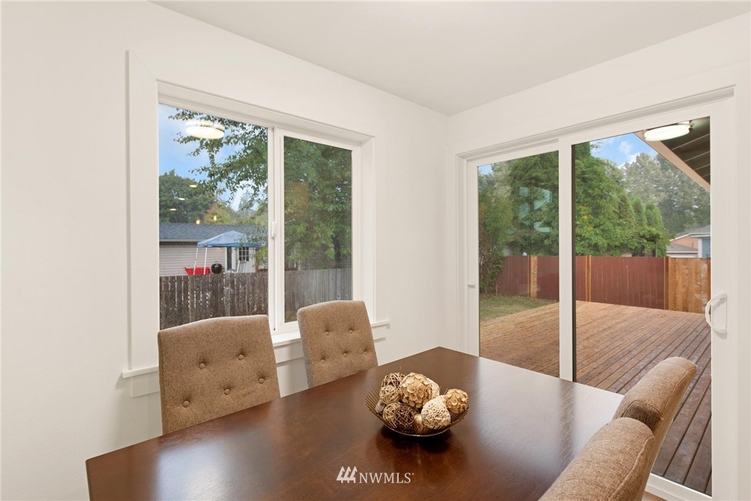 8811 158th Street East Puyallup, WA 98375 - Photo 13 of 23