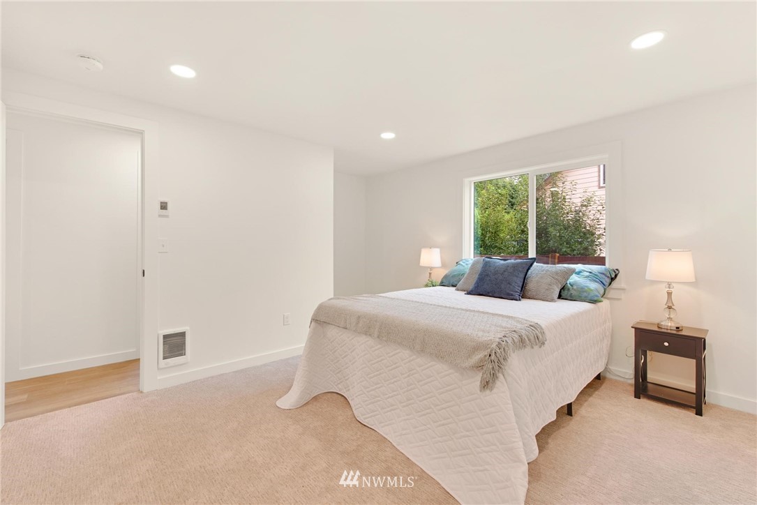 8811 158th Street East Puyallup, WA 98375 - Photo 15 of 23