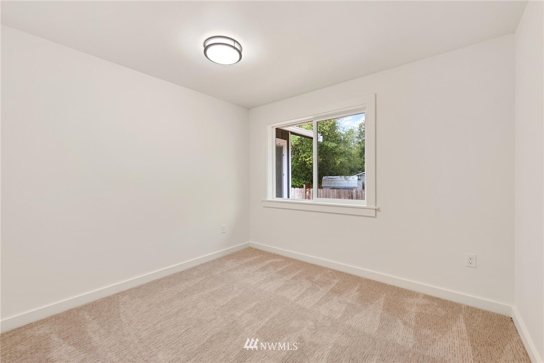 8811 158th Street East Puyallup, WA 98375 - Photo 20 of 23