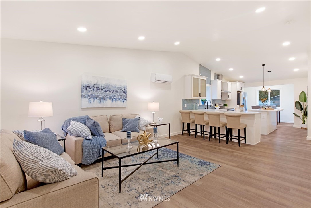 8811 158th Street East Puyallup, WA 98375 - Photo 5 of 23