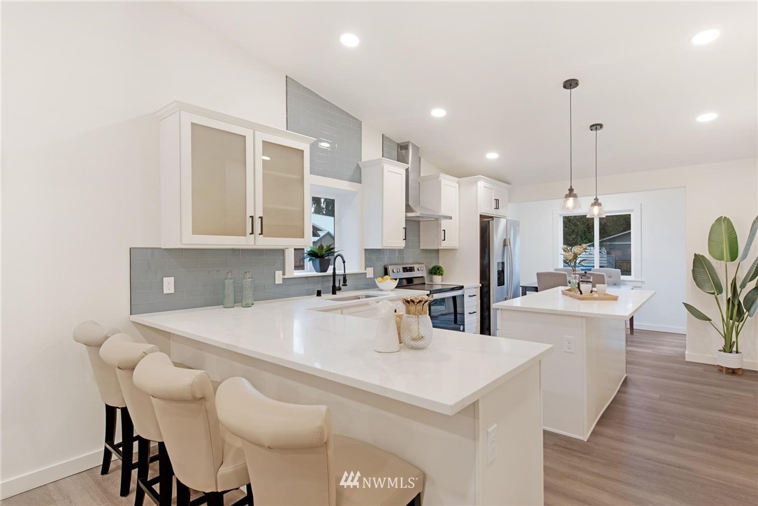 8811 158th Street East Puyallup, WA 98375 - Photo 7 of 23