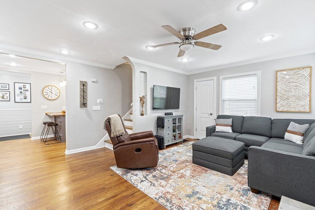 307 Demorest Road Columbus, OH 43204 - Photo 8 of 28 307 Demorest Road-8.jpg-SMALL
