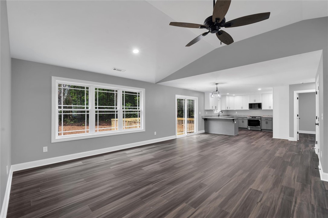 518 Jule Martin Road Anderson, SC 29621 - Photo 5 of 25