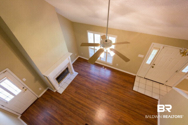 809 Henckley Avenue Mobile, AL 36609 - Photo 29 of 39 View From Landing