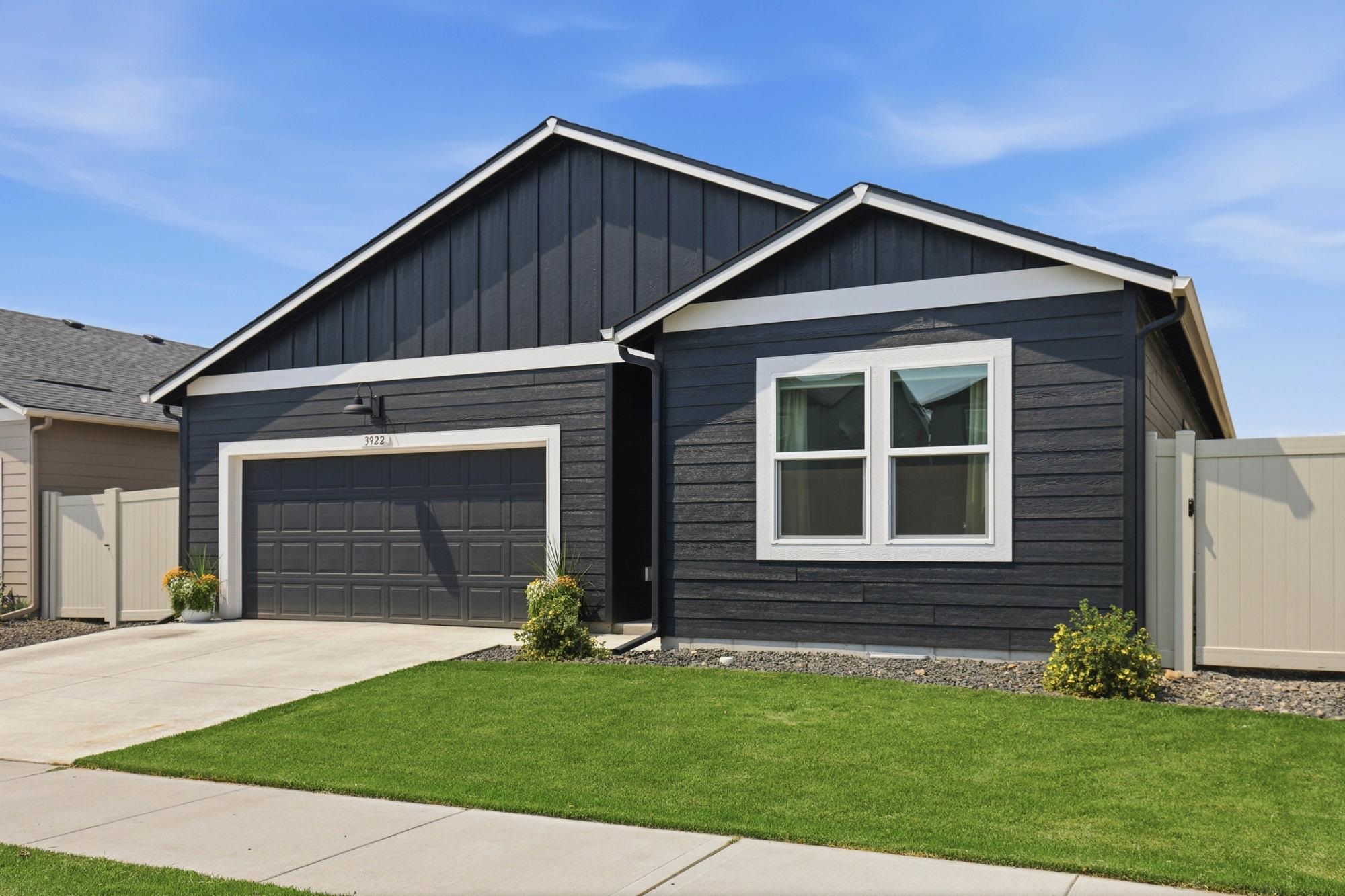 3922 South Clinton Road Spokane Valley, WA 99206 - Photo 3 of 35 Gallery Image 3