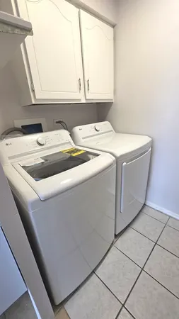 $2,200 | 1317 Kingsbury Drive, Unit 1, Hanover Park, IL 60133