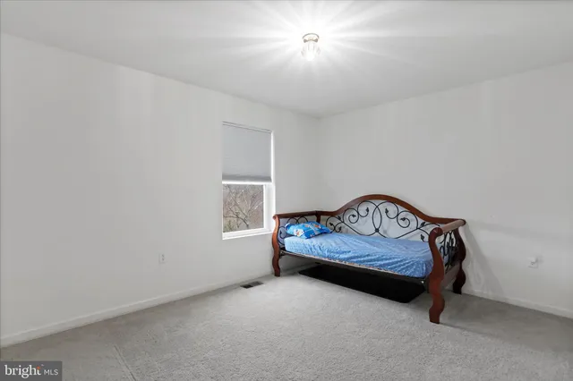 $379,900 | 183 Luxor Court, Bunker Hill, WV 25413