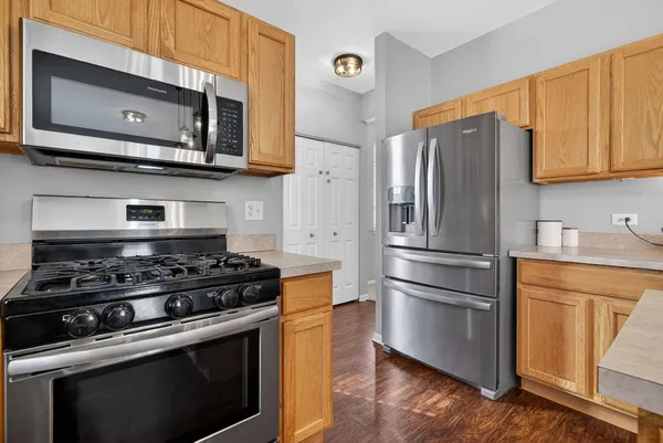 $369,900 | 622 Gallant Drive, Minooka, IL 60447