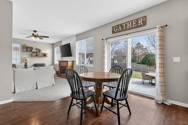 $369,900 | 622 Gallant Drive, Minooka, IL 60447