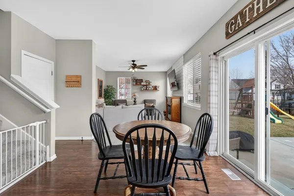 $369,900 | 622 Gallant Drive, Minooka, IL 60447