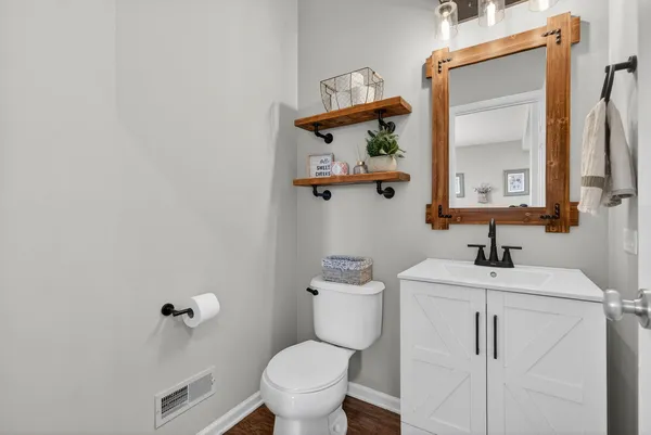 $369,900 | 622 Gallant Drive, Minooka, IL 60447