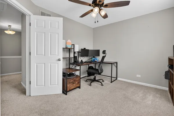 $369,900 | 622 Gallant Drive, Minooka, IL 60447