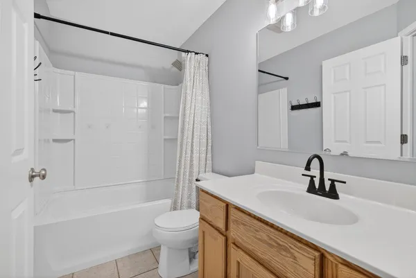 $369,900 | 622 Gallant Drive, Minooka, IL 60447