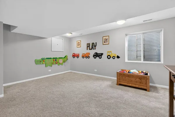 $369,900 | 622 Gallant Drive, Minooka, IL 60447