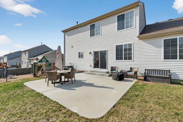 $369,900 | 622 Gallant Drive, Minooka, IL 60447