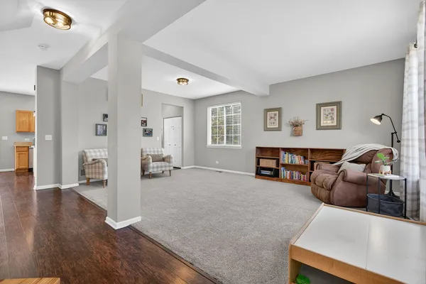 $369,900 | 622 Gallant Drive, Minooka, IL 60447