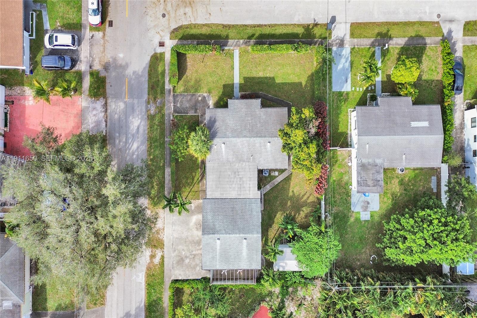 6470 McClellan Street Hollywood, FL 33024 - Photo 11 of 74