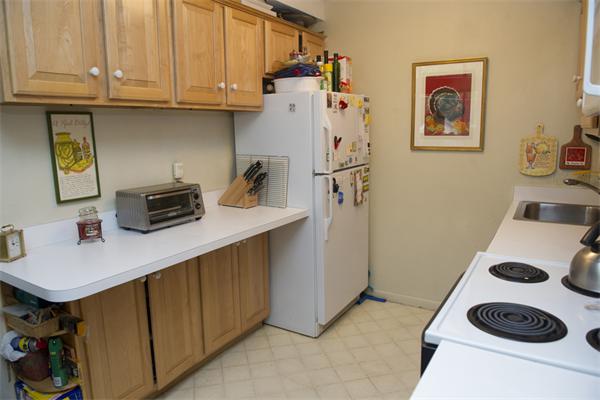 94 Beaconsfield Road, Unit 303 Brookline, MA 02445 - Photo 12 of 14