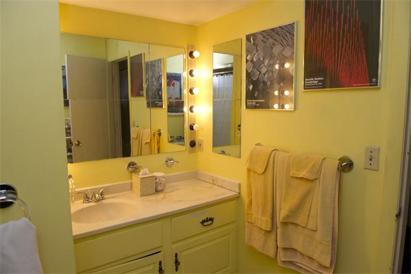 94 Beaconsfield Road, Unit 303 Brookline, MA 02445 - Photo 10 of 14