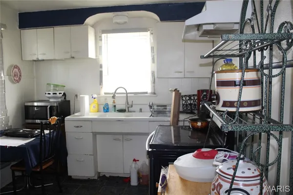 $69,000 | 1290 Purcell Avenue, Pagedale, MO 63133