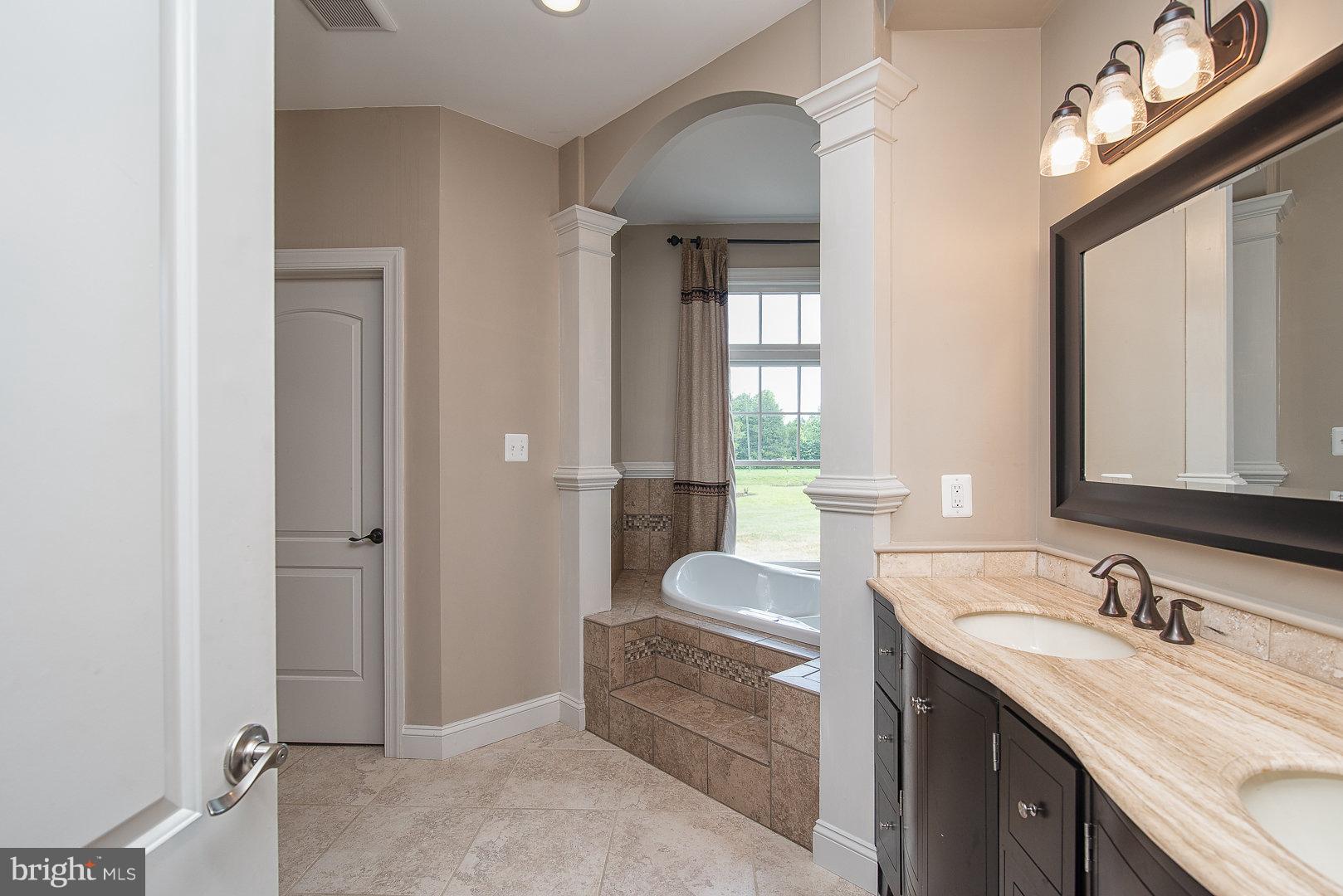 239 Revell Road Fredericksburg, VA 22405 - Photo 15 of 30 Bath (Master)