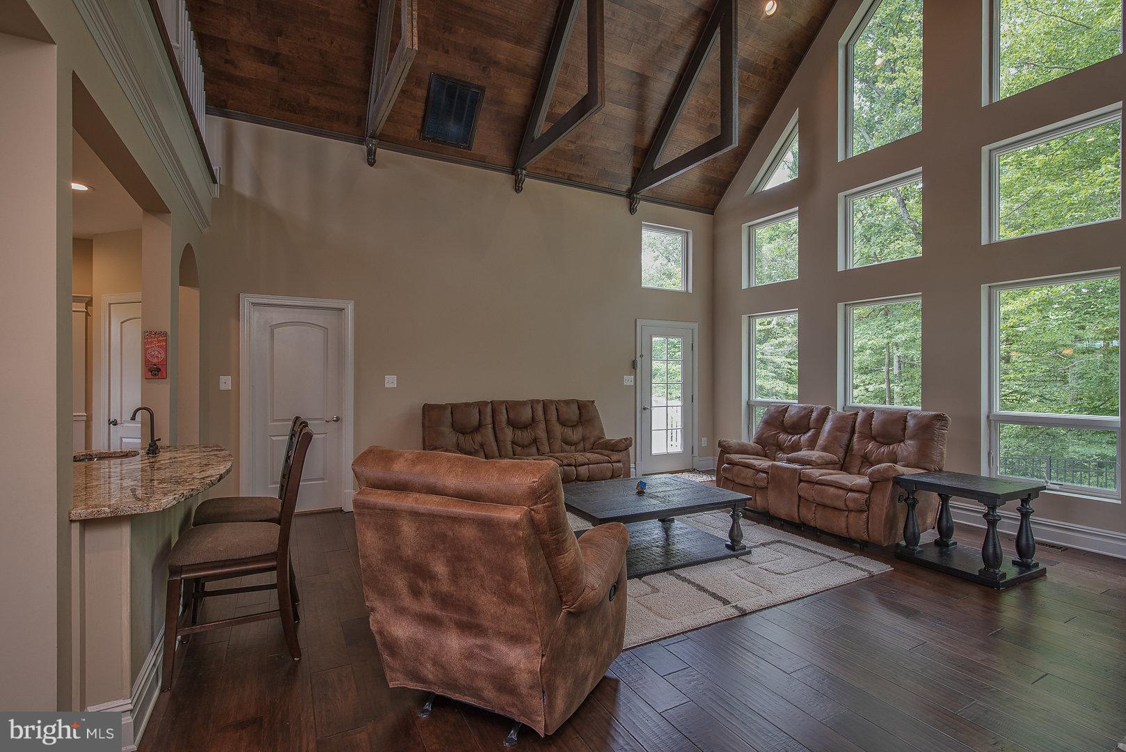 239 Revell Road Fredericksburg, VA 22405 - Photo 17 of 30 Living Room