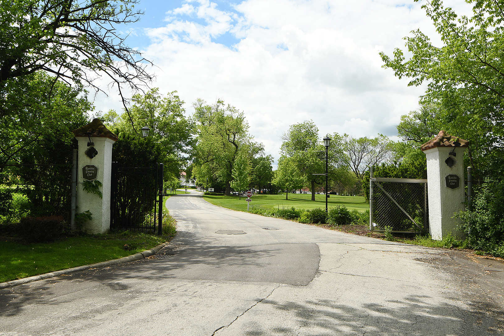 2161 Oak Road, Unit 3A Homewood, IL 60430 - Photo 20 of 20 a view of a park with pathway