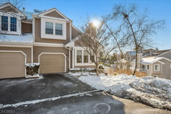 $770,000 | 13 Spencer Lane, Bedminster, NJ 07921