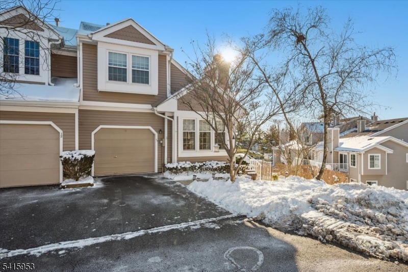 13 Spencer Lane Bedminster, NJ 07921 - Photo 3 of 41