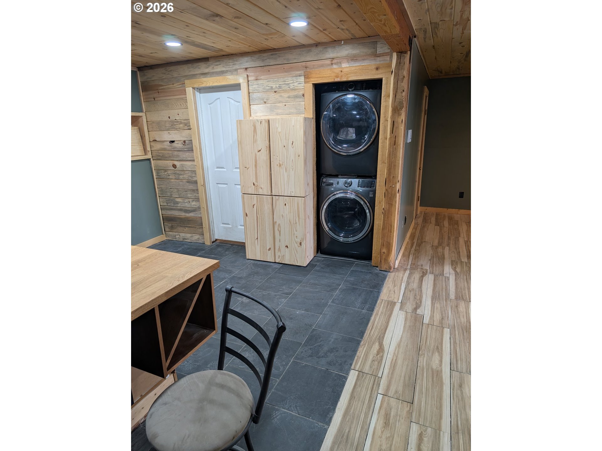 44786 Mission Road Pendleton, OR 97801 - Photo 14 of 19 a utility room with dryer and washer
