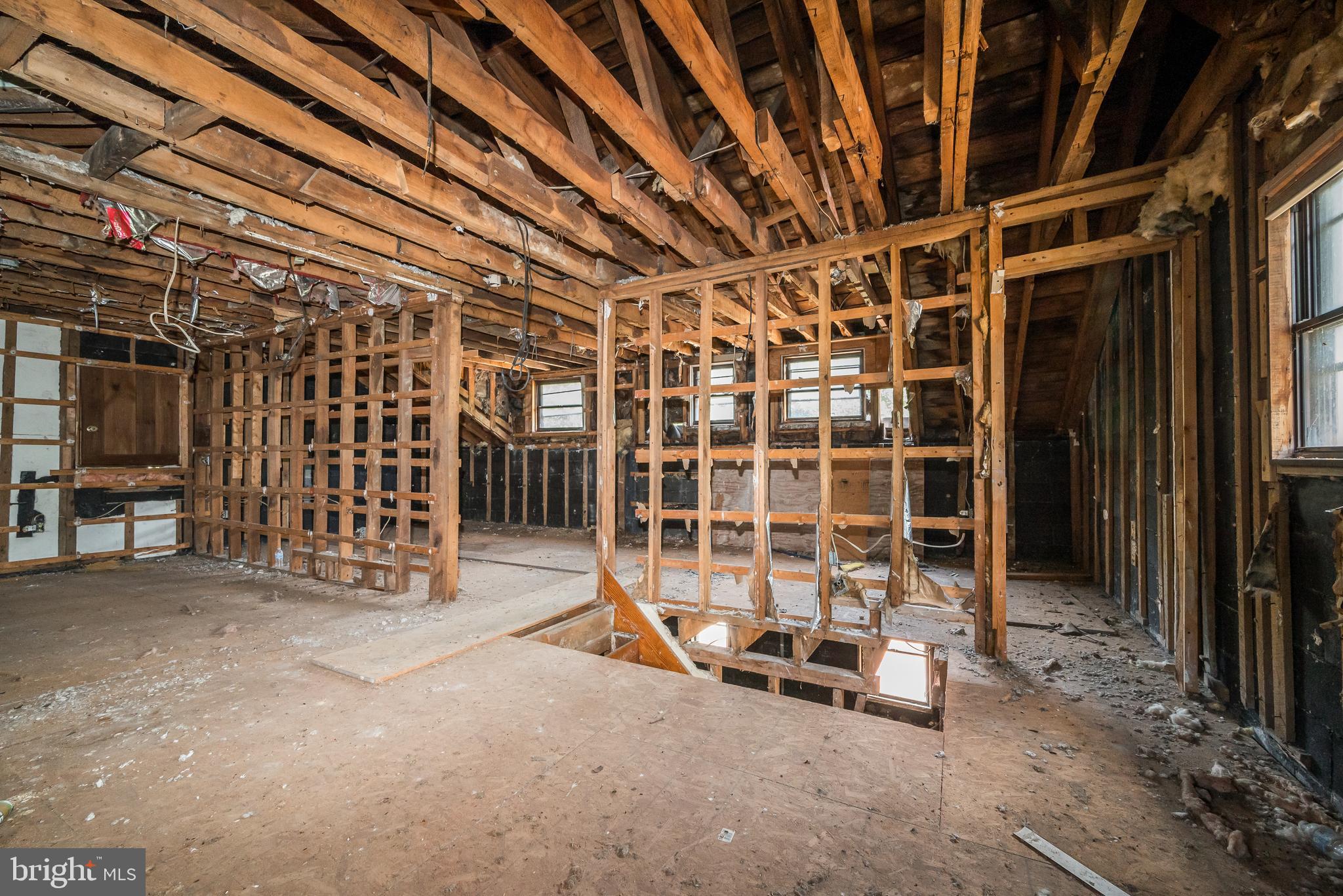 23356 Frederick Road Clarksburg, MD 20871 - Photo 17 of 30 Upper Level