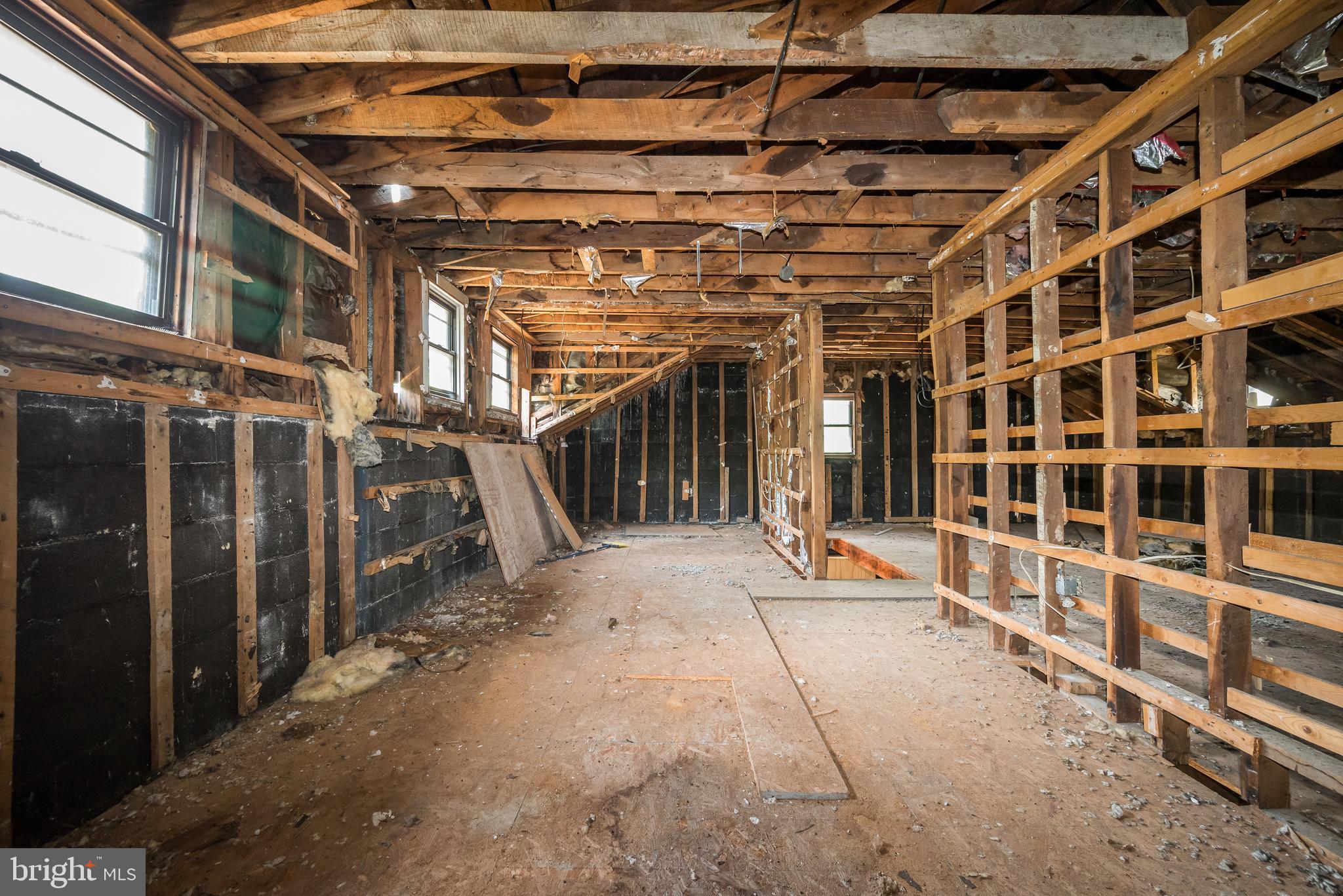 23356 Frederick Road Clarksburg, MD 20871 - Photo 18 of 30 Upper Level