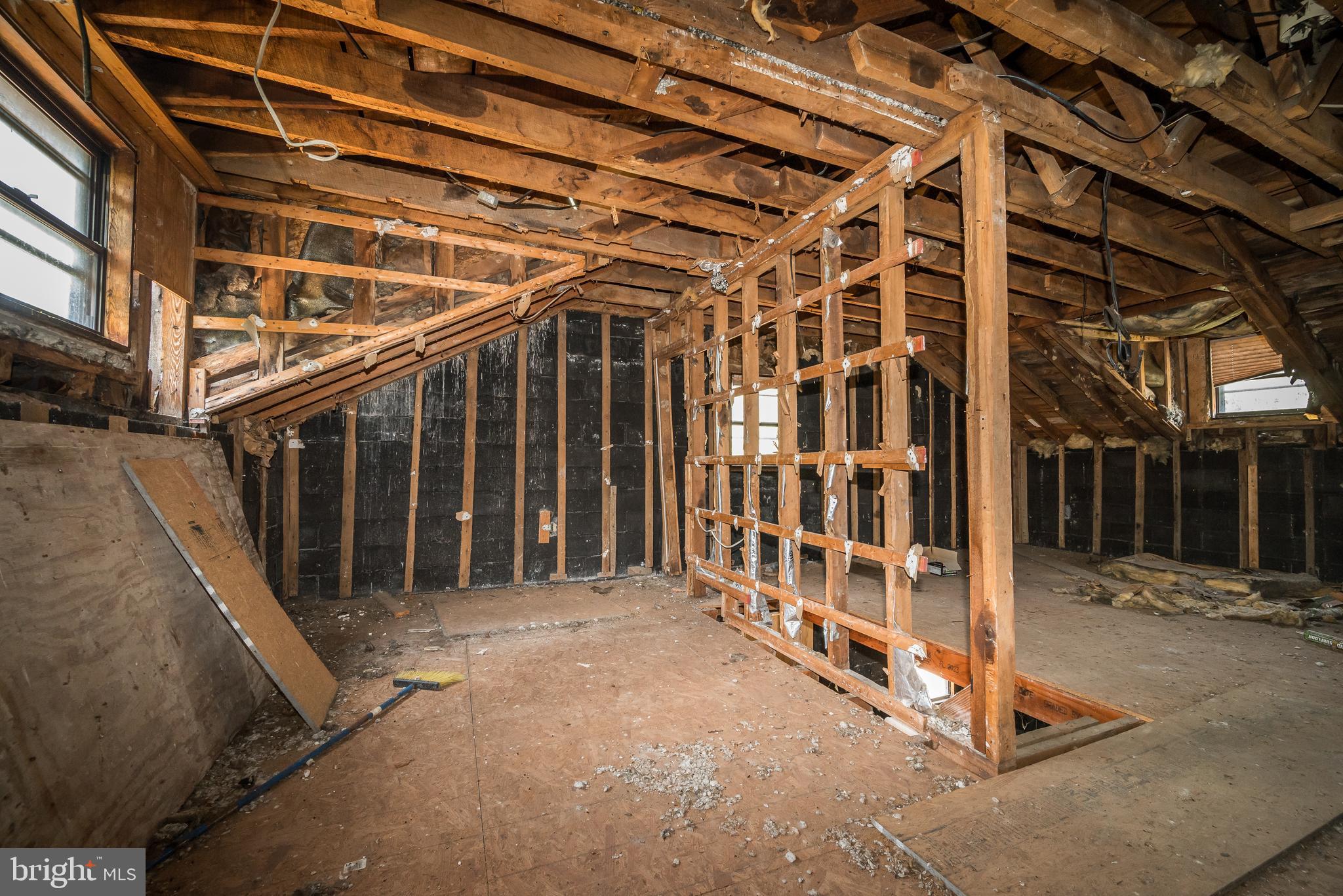 23356 Frederick Road Clarksburg, MD 20871 - Photo 19 of 30 Upper Level