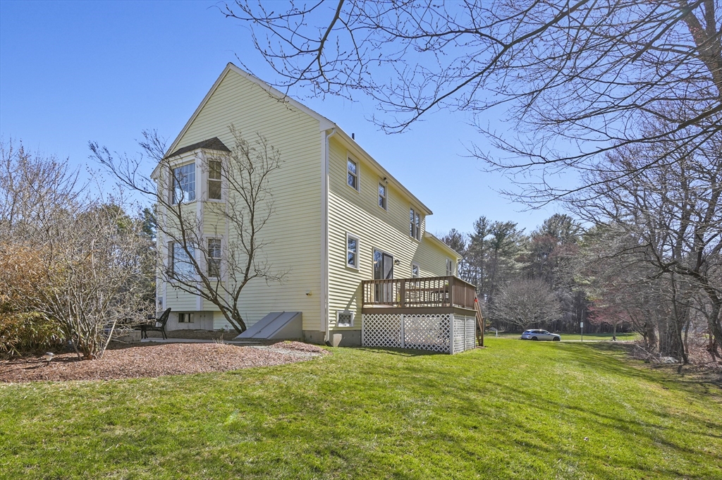 17 Henrys Path Upton, MA 01568 - Photo 40 of 41 Gallery Image 40