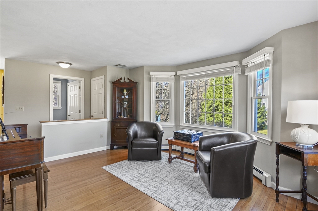 17 Henrys Path Upton, MA 01568 - Photo 4 of 41 Gallery Image 4