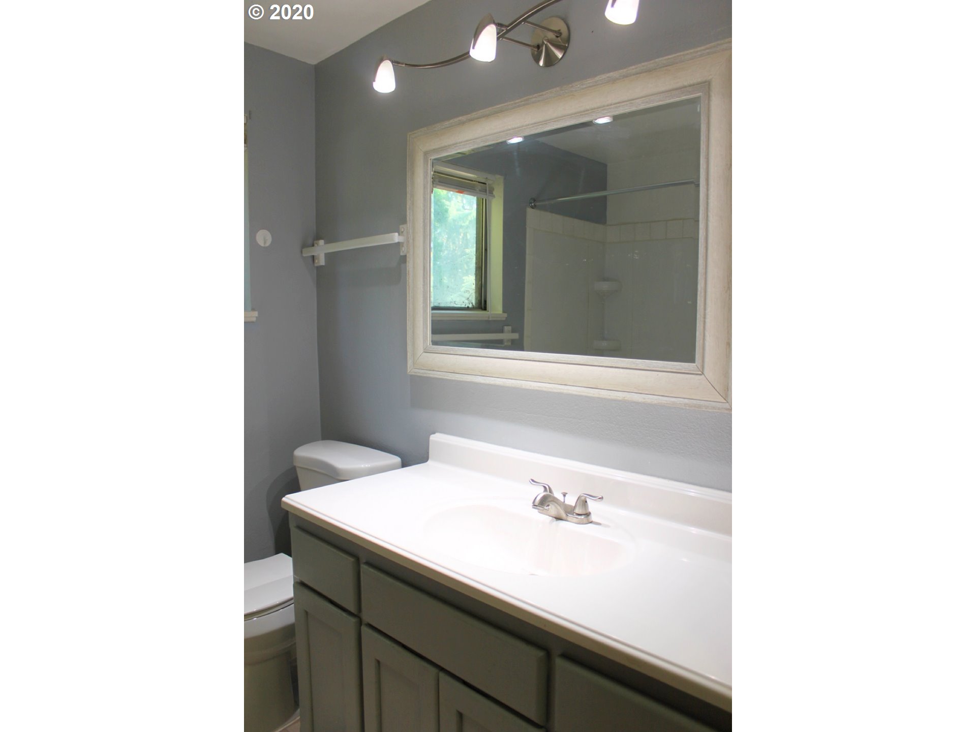 1 Cinderella Loop Eugene, OR 97404 - Photo 11 of 16 Gallery Image 11