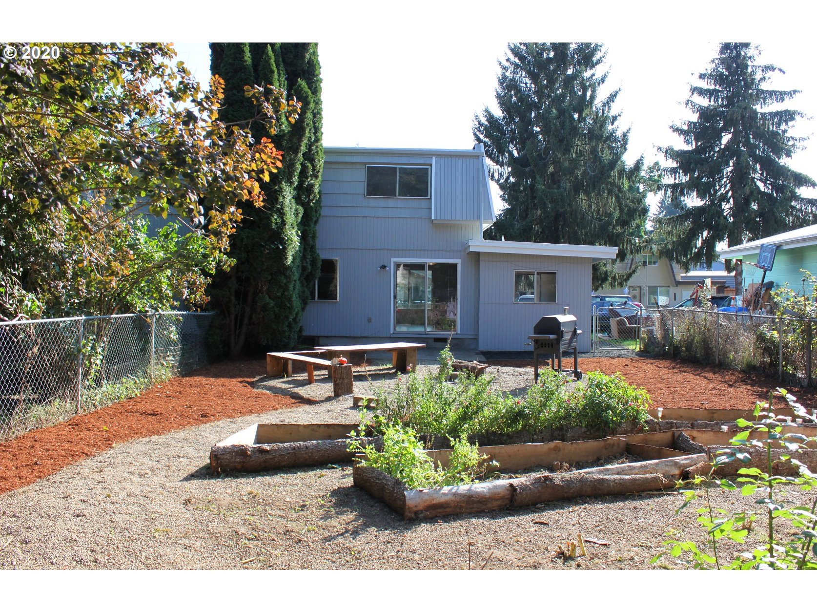 1 Cinderella Loop Eugene, OR 97404 - Photo 14 of 16 Gallery Image 14