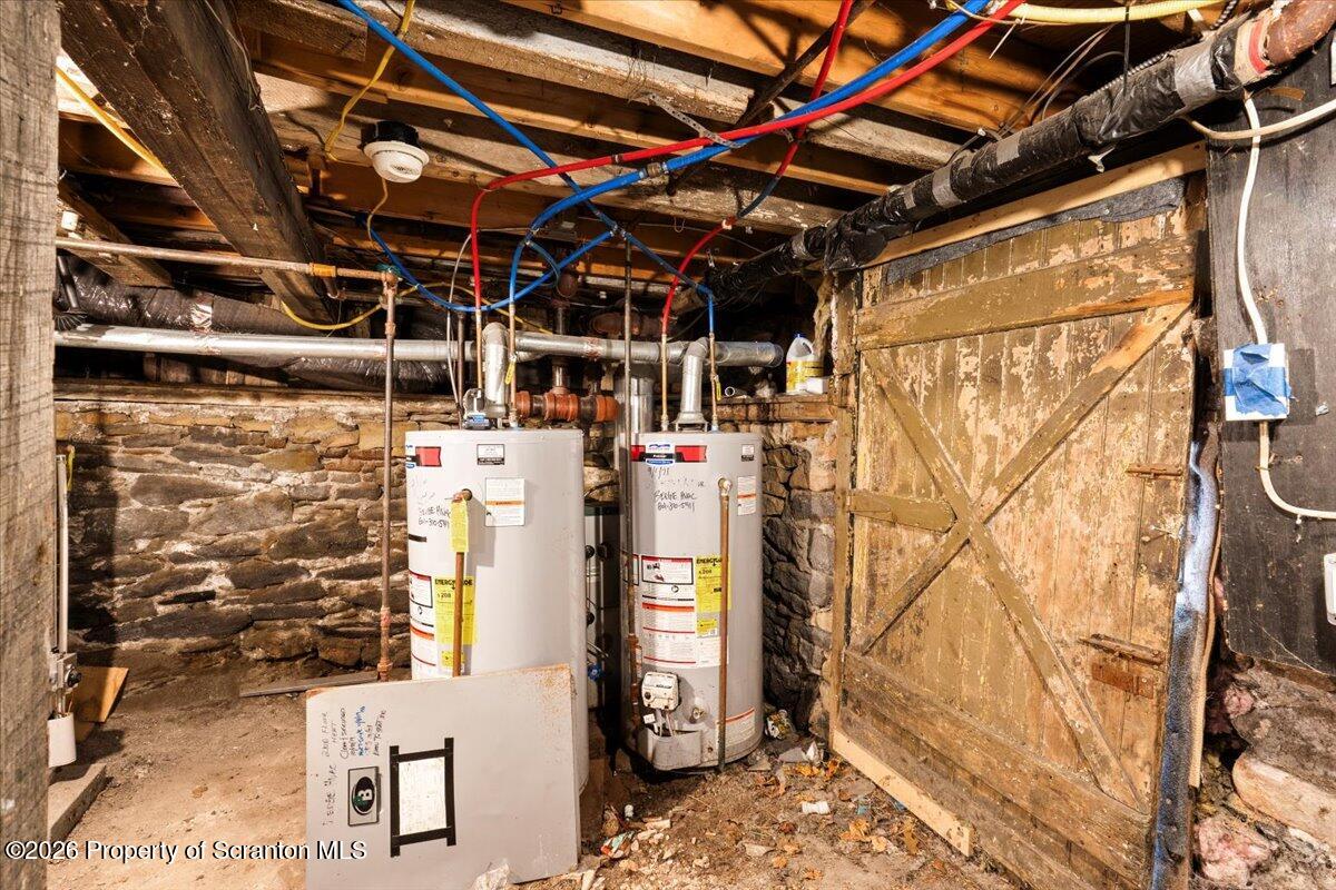 240 North Main Avenue Scranton, PA 18504 - Photo 18 of 38 25-DSC05372