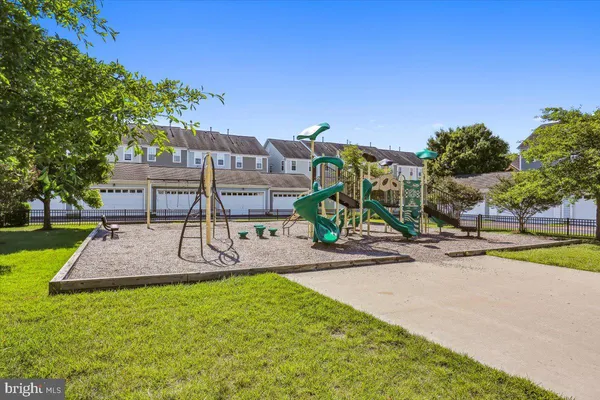 $425,000 | 3641 Spring Hollow Lane, Unit 3641, Frederick, MD 21704