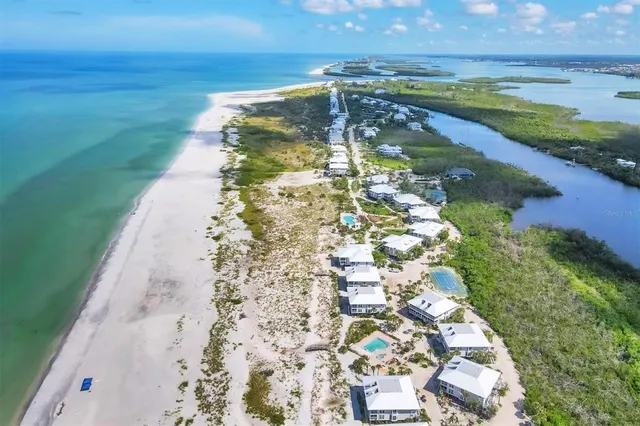 a view of a park with sitting area