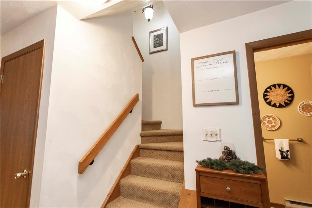 1817 Eagles Ridge Court Hidden Valley, PA 15502 - Photo 22 of 50 a view of entryway