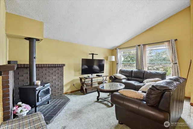 $669,950 | 13633 42nd Avenue South, Tukwila, WA 98168