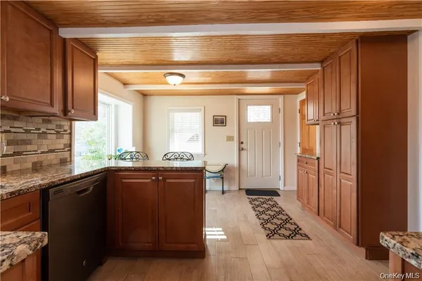 $3,200 | 401 Nichols Street, Carmel, NY 10512