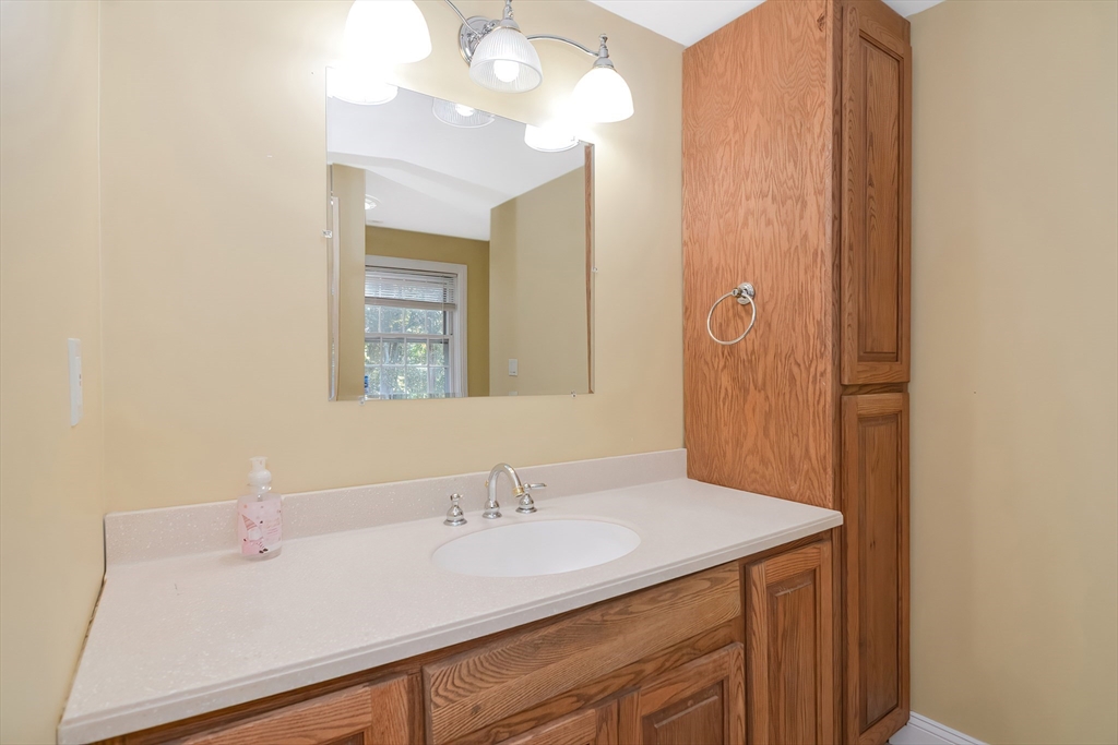 22 Ipswich Road Boxford, MA 01921 - Photo 20 of 40
